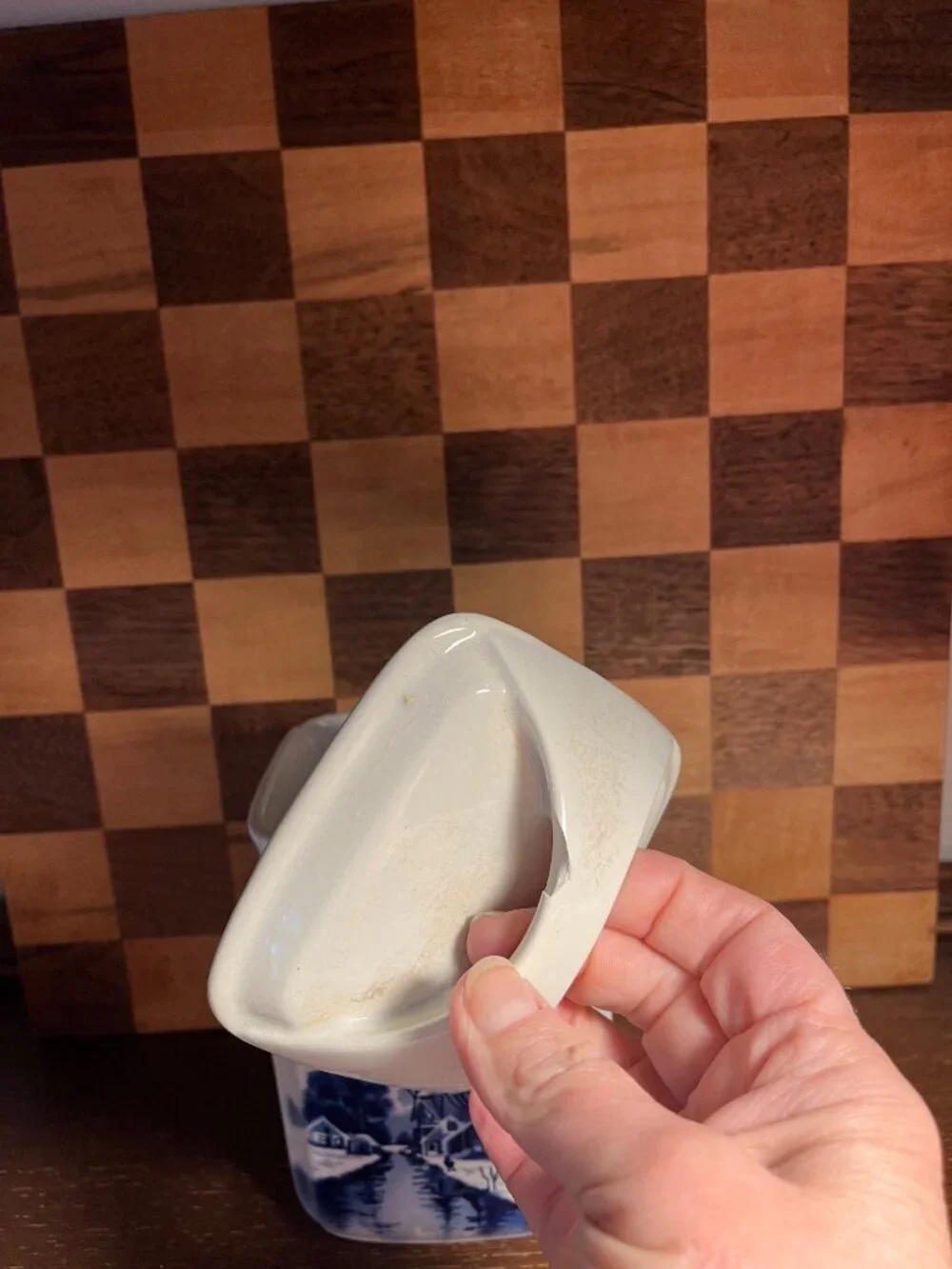 German Inga Delft Rice Canister Blue and White A530, Chip in lid, base and rim